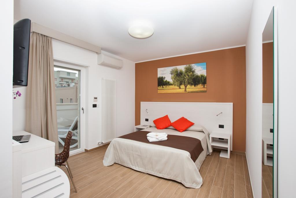La Casa Del Turista Bed and Breakfast Gallipoli Εξωτερικό φωτογραφία