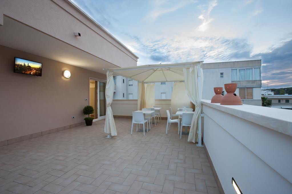 La Casa Del Turista Bed and Breakfast Gallipoli Εξωτερικό φωτογραφία